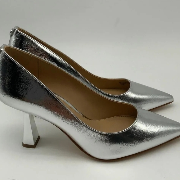 Elegant Silver Women's Michael KORS PUMPS - Picture 1 of 2